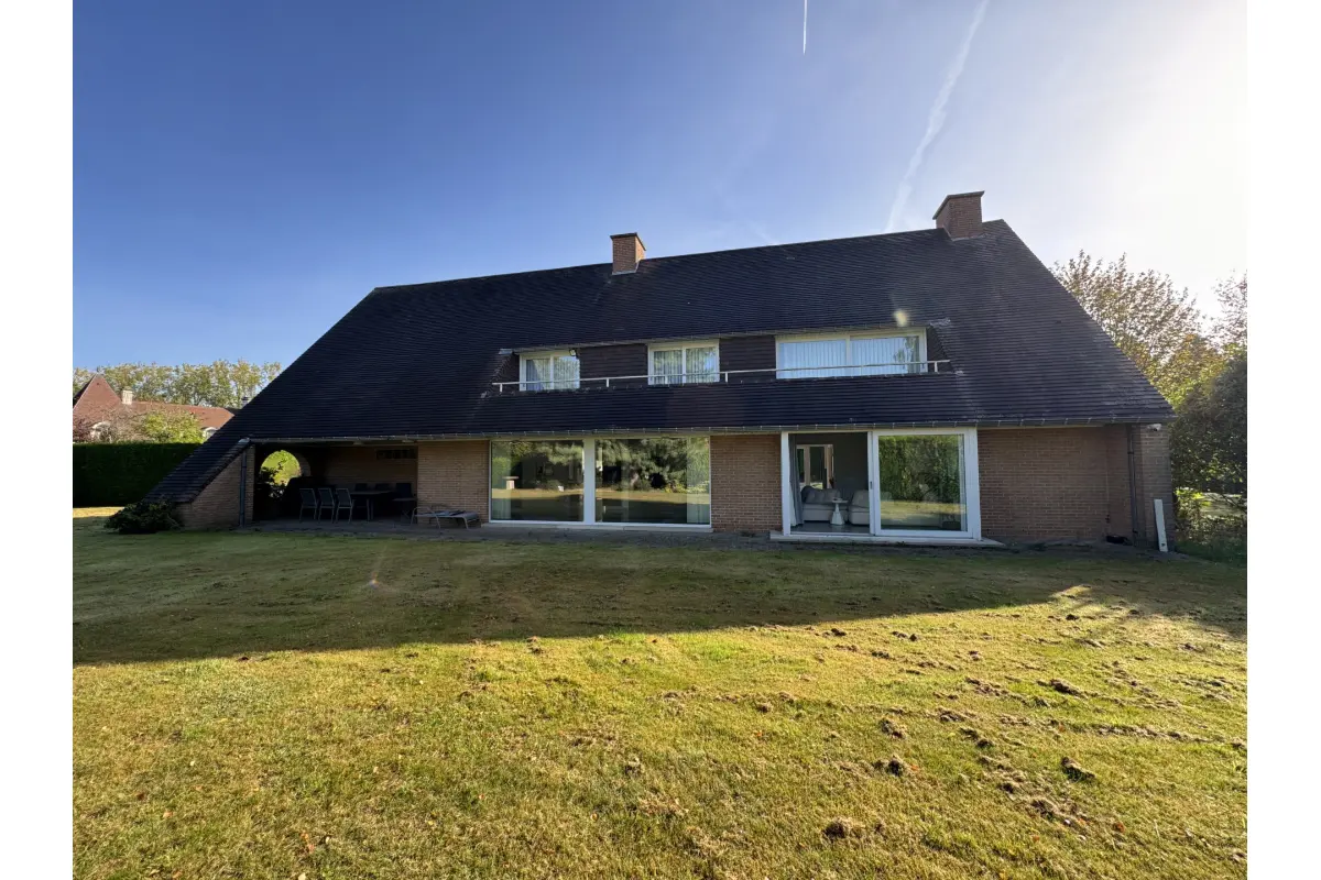 Villa te  huur in Eigenbrakel 1420 4500.00€ 5 slaapkamers 230.00m² - Zoekertje 823751