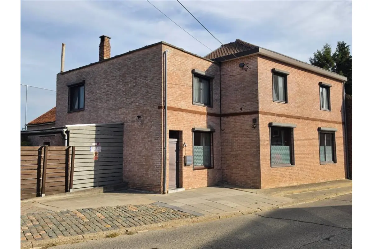 Maison à vendre à Huppaye 1367 325000.00€ 3 chambres 160.00m² - Annonce 823529