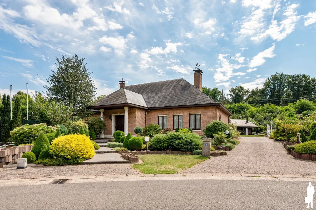 Huis te  koop in Hofstade 1981 830000.00€ 4 slaapkamers 351.00m² - Zoekertje 824929