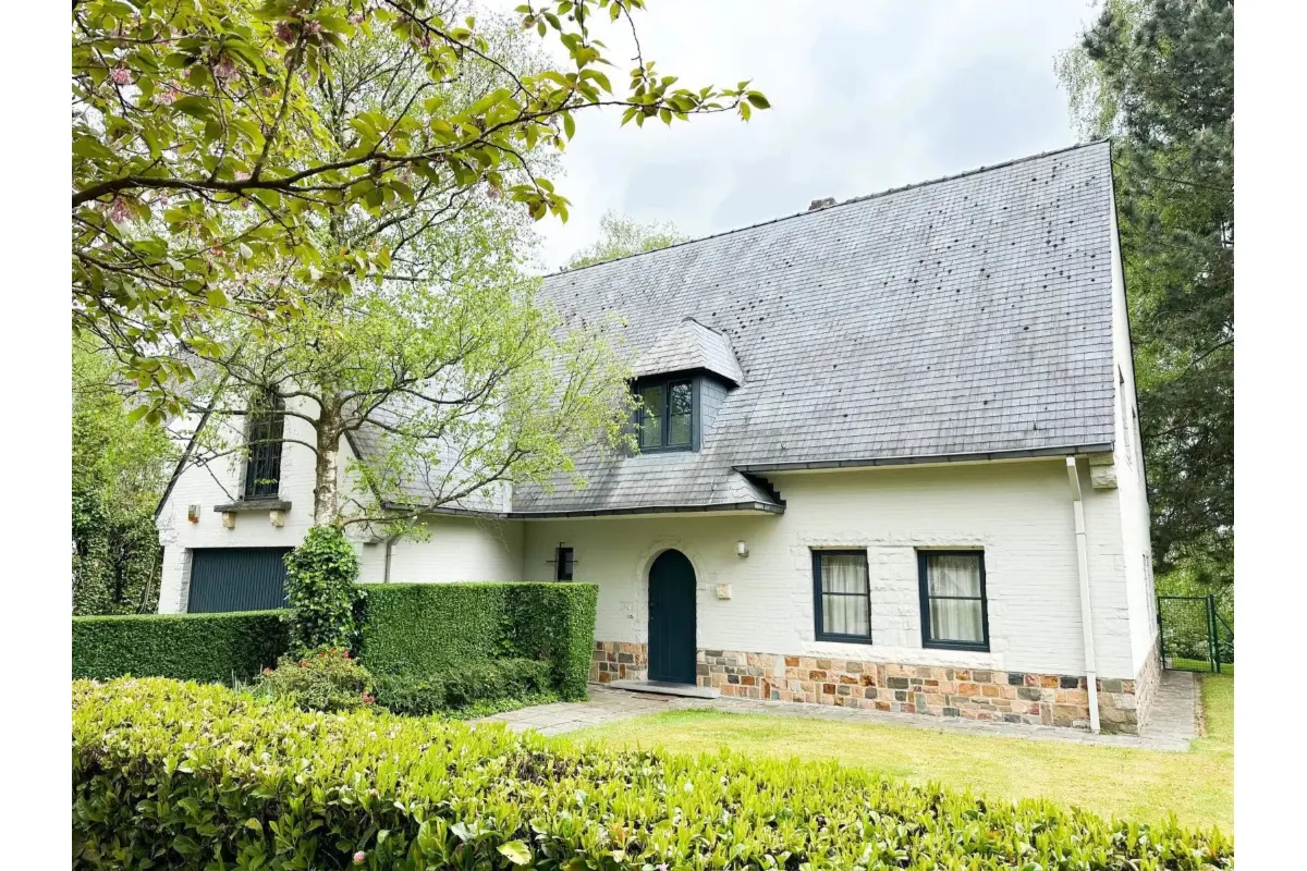 Maison à louer à Waterloo 1410 2850.00€ 5 chambres 310.00m² - Annonce 826837