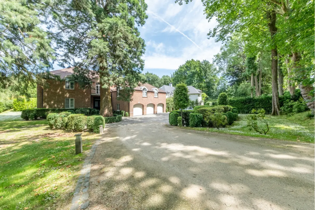 Maison à vendre à Rhode-Saint-Genese 1640 1850000.00€ 6 chambres 670.00m² - Annonce 826684