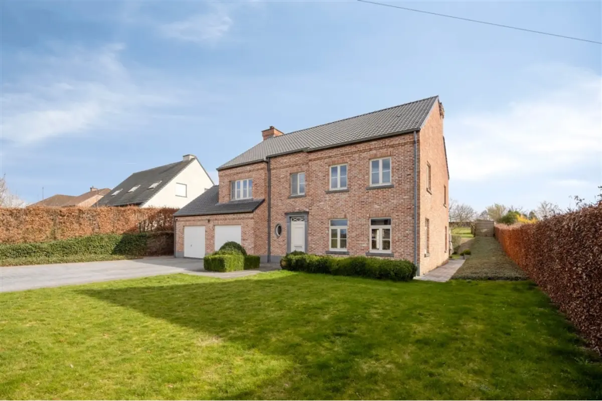 Villa à vendre à Hoegaarden 3320 875000.00€ 5 chambres 341.00m² - Annonce 826666