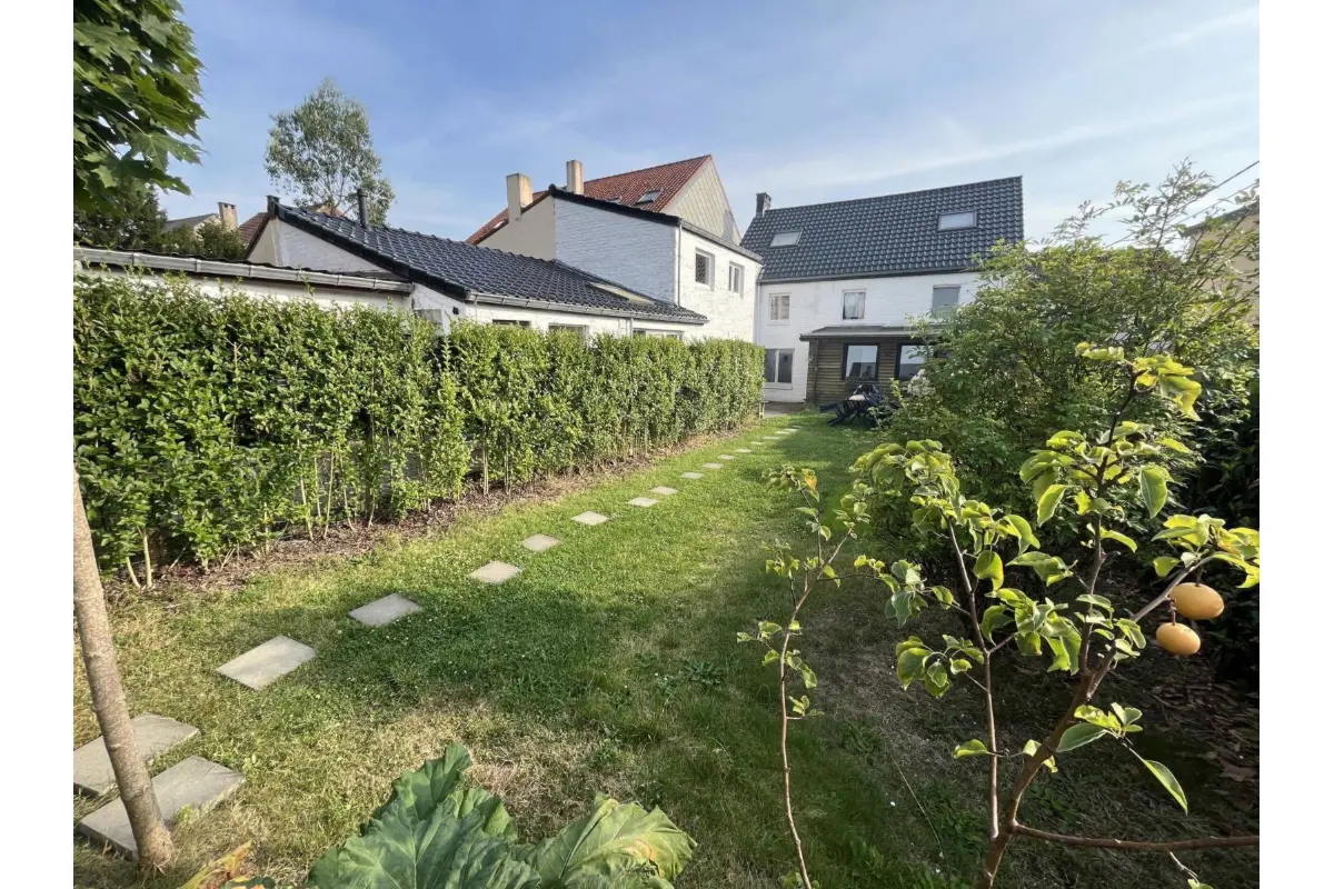 Immeuble mixte à vendre à Ottignies 1340 590000.00€ 5 chambres 300.00m² - Annonce 826248