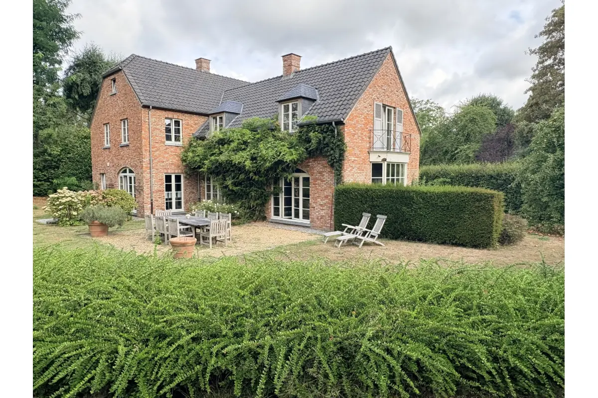 Maison à louer à Grez-Doiceau 1390 3200.00€ 5 chambres 305.00m² - Annonce 827736