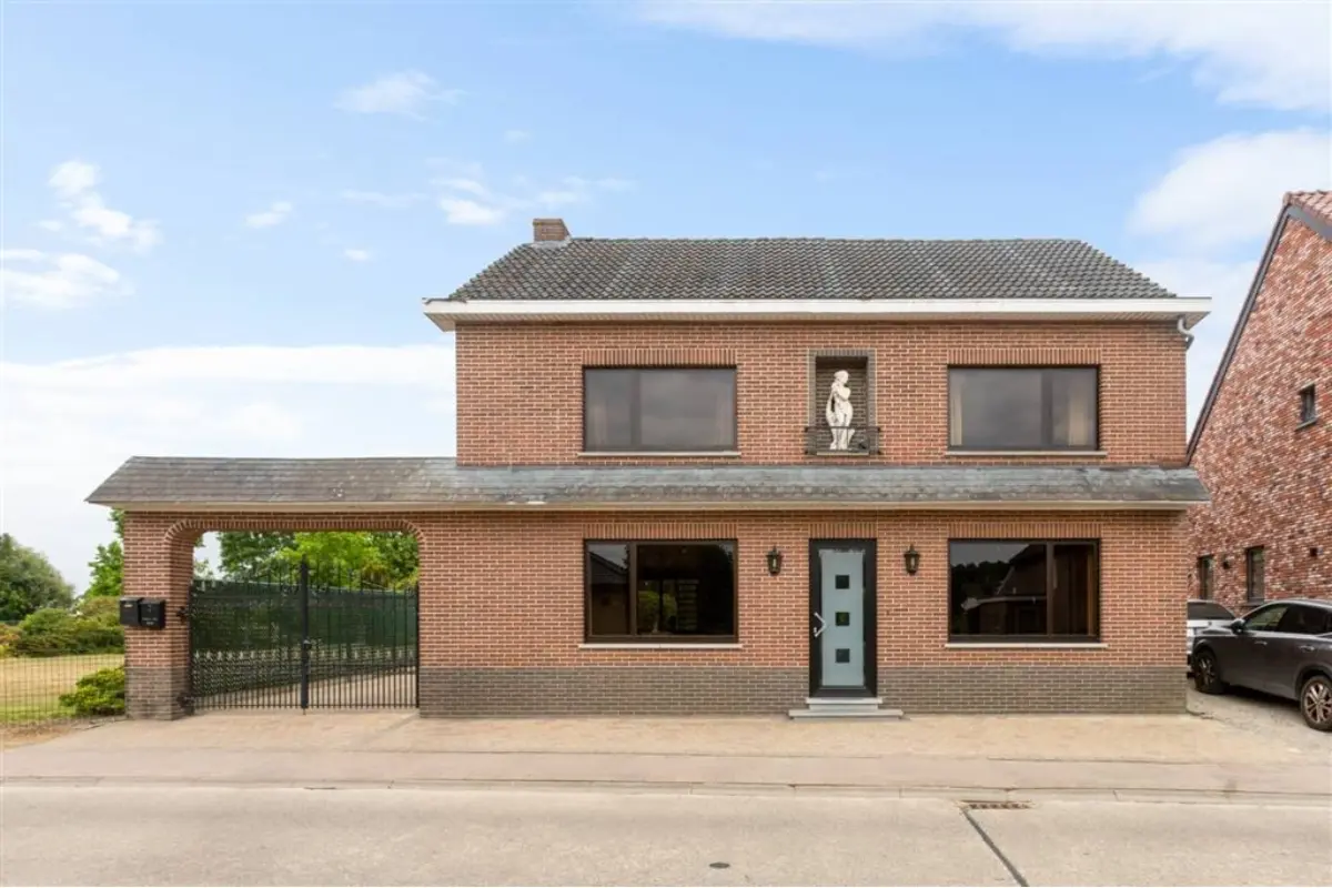 Appartementsgebouw te  koop in Geetbets 3450 329000.00€ 3 slaapkamers m² - Zoekertje 829133