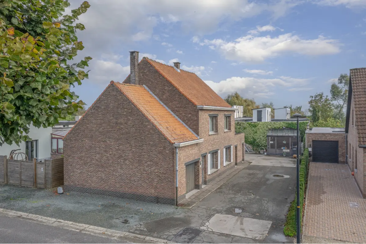 Huis te  koop in Asse 1730 625000.00€ 4 slaapkamers 195.00m² - Zoekertje 829186