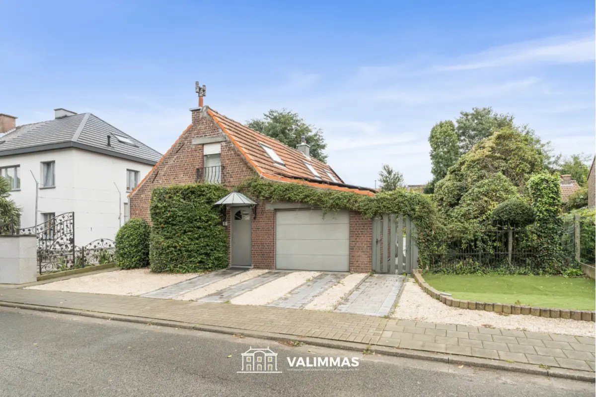 Huis te  koop in Asse 1730 449000.00€ 3 slaapkamers 271.00m² - Zoekertje 829344