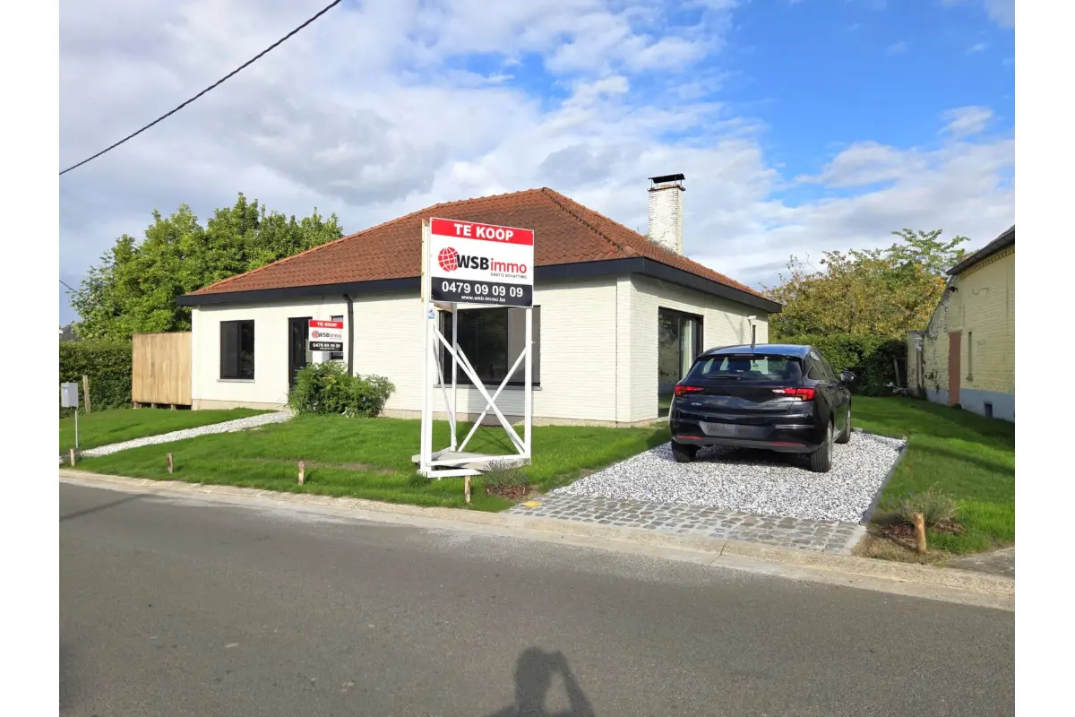 Bungalow te  koop in Roosdaal 1760 449000.00€ 3 slaapkamers 125.00m² - Zoekertje 830746