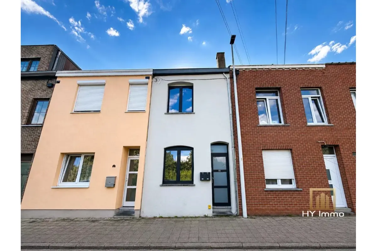 Appartementsgebouw te  koop in Oudenaken 1600 379000.00€ 2 slaapkamers m² - Zoekertje 831916